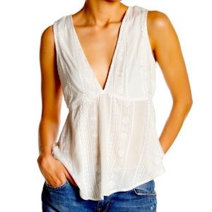 FREE PEOPLE, White B-Neck Sleeveless Blouse